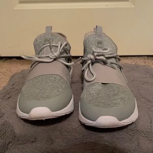 Fabletics grey sneakers